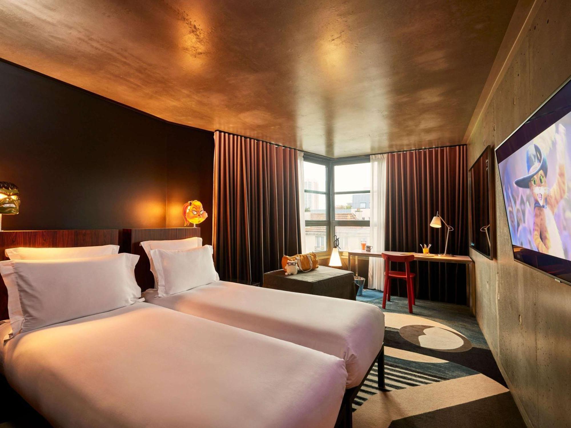 Mama Shelter Paris East Hotel Exterior photo