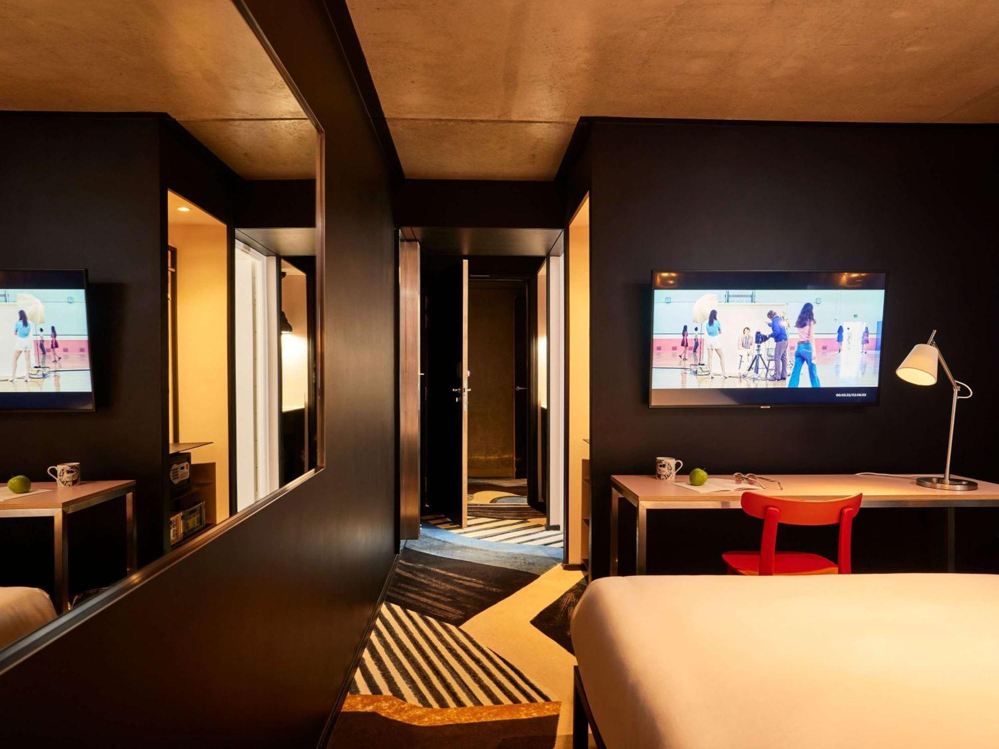 Mama Shelter Paris East Hotel Exterior photo