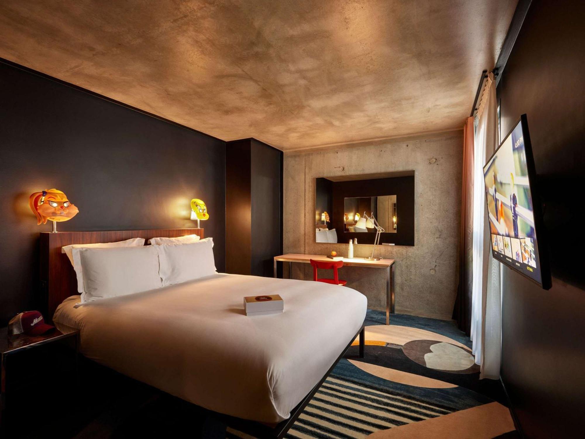 Mama Shelter Paris East Hotel Exterior photo