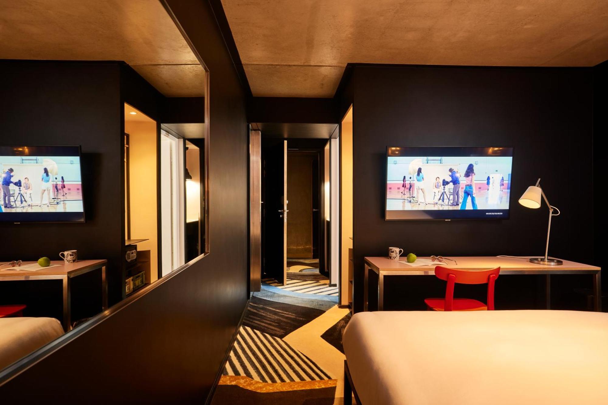 Mama Shelter Paris East Hotel Exterior photo